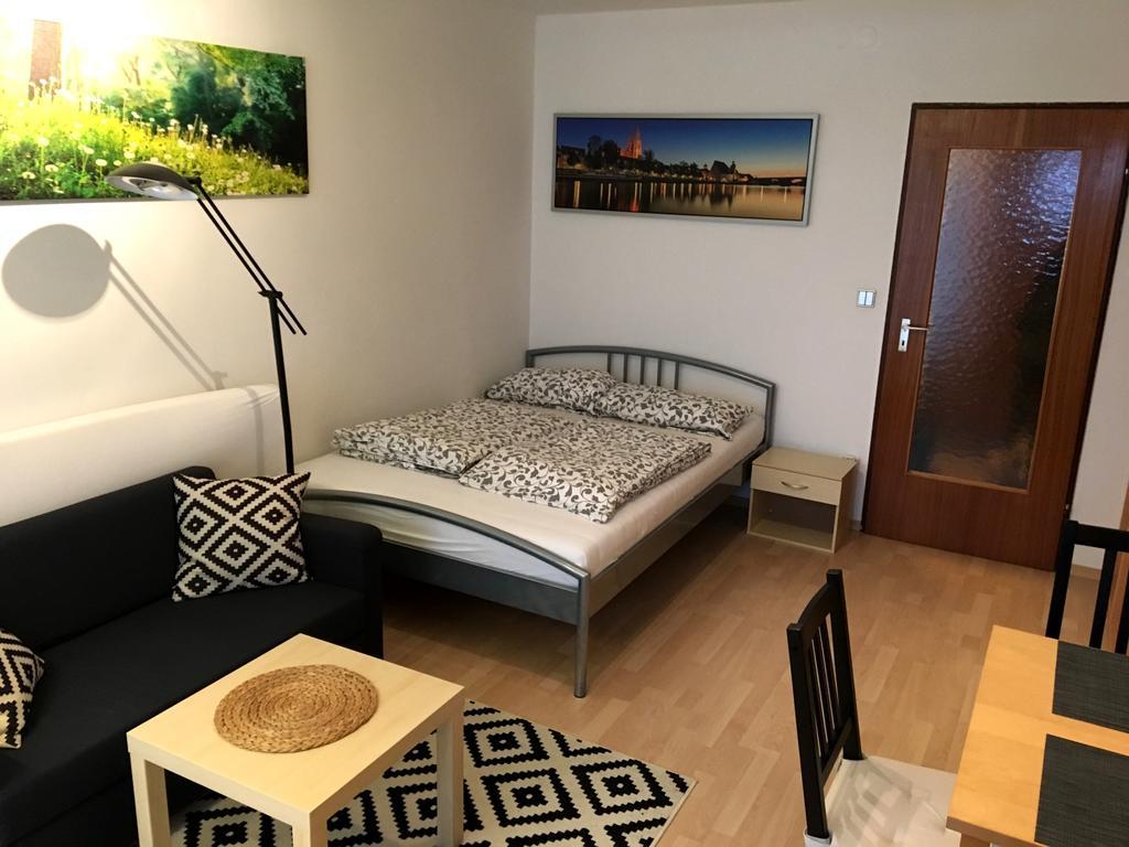 Apartment Newstyle เรเกนส์บวร์ก ภายนอก รูปภาพ